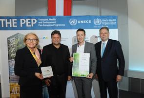 Auszeichnung durch BM Andrä Rupprechter in Wien